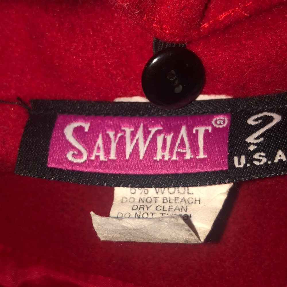 Red jacket - Picture 4 of 4